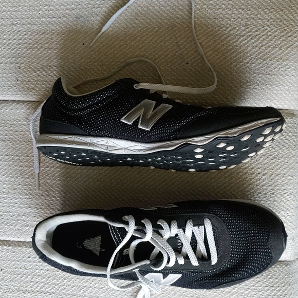 New balance size 5.5 athletic shoes - Picture 3 of 7